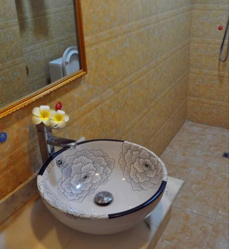 Bathroom, Yan Yu Qing Cheng Inn, Chengdu