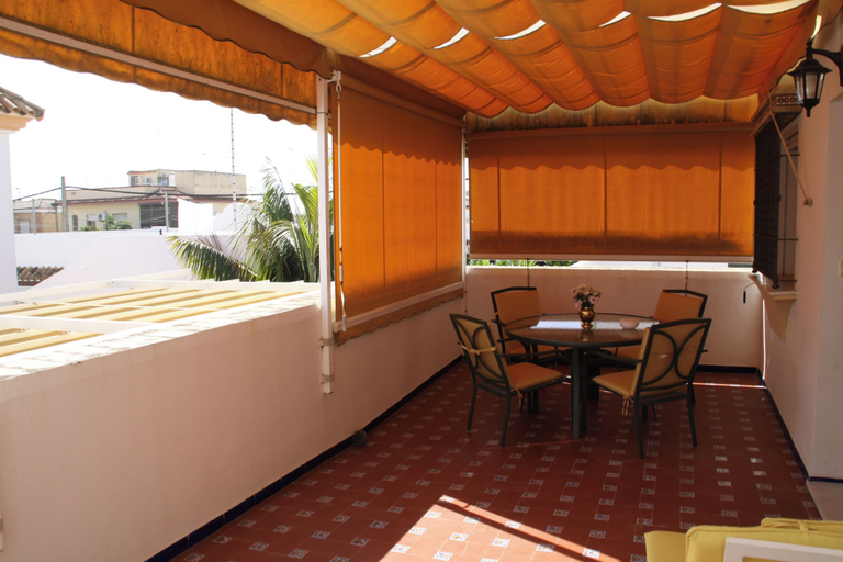 Outdoor dining 4, Studio Sleeps 4 With Terrace, Cádiz