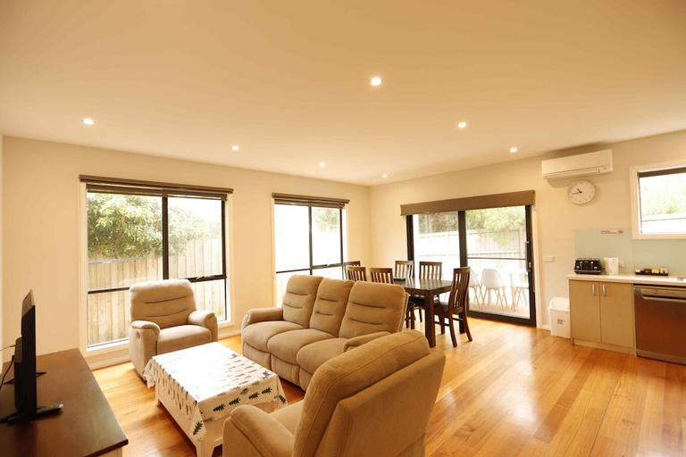 Others 5, Apollo Bay Seal Apartments, Colac-Otway - South