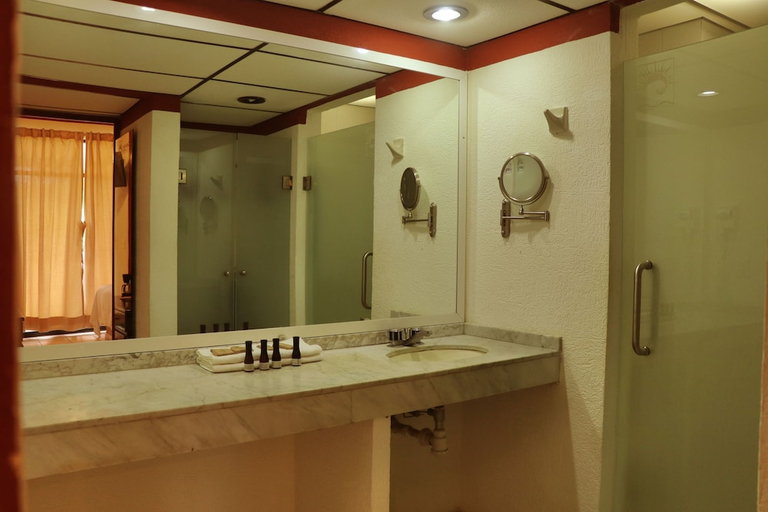Bathroom 4, Hotel Surf Olas Altas, Dist. Pochutla