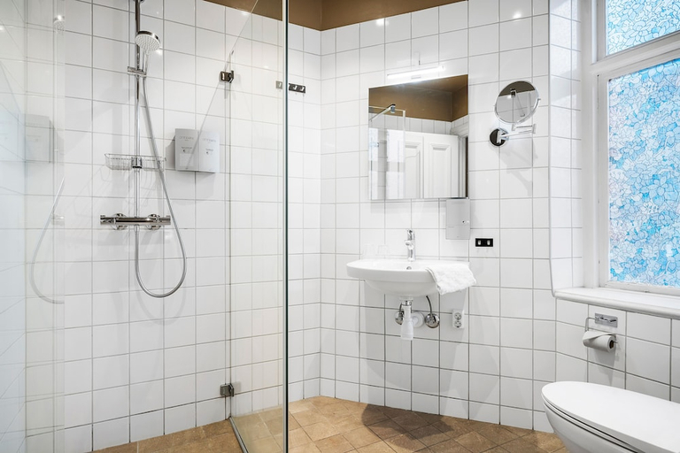 Others 4, Hotel Linnea, Helsingborg