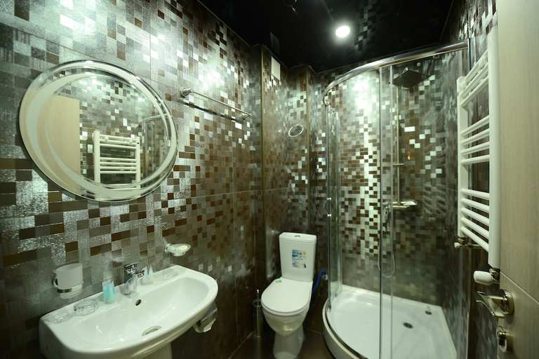 Bathroom, Hotel Aristocrat Batumi, Batumi