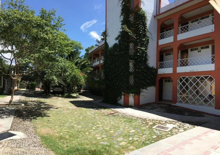 Exterior 5, Alojamientos Bugambilias, Del Centro