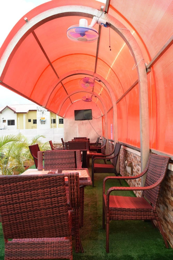Food & Drinks 4, Chariot Hotel, Bwari
