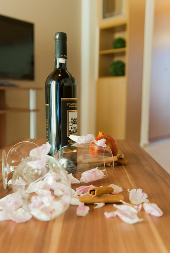 Food & Drinks 5, Castello Apartments, Crete