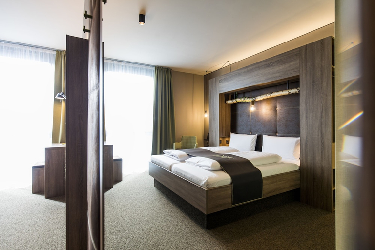 Bedroom 2, RiKu HOTEL Ulm, Ulm
