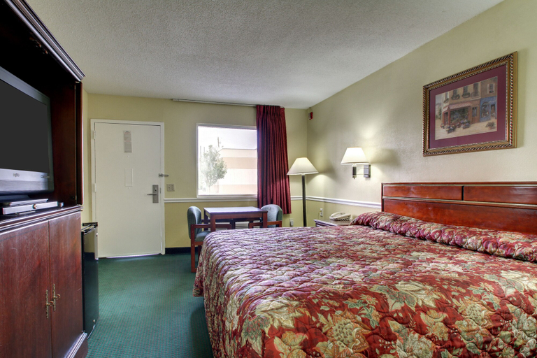 Bedroom 2, Key West Inn - Montgomery, Montgomery
