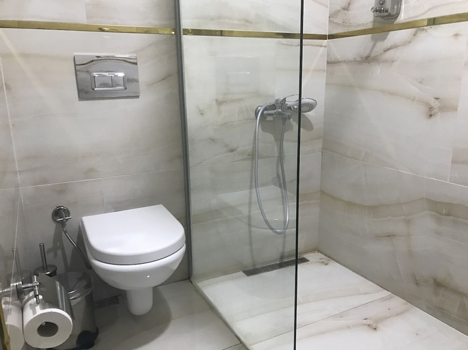 Bathroom 5, Tumay Hotel, Bodrum