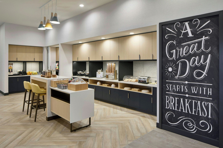 Breakfast meal, Towneplace Suites by Marriott Tullahoma, Coffee