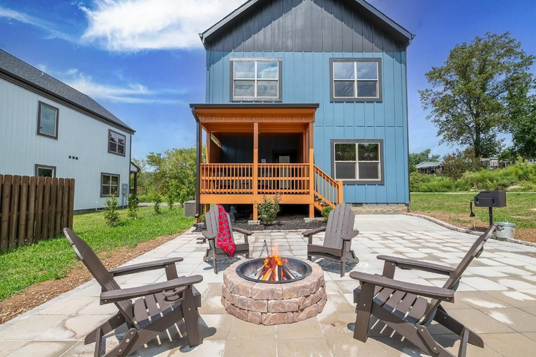 Terrace/patio 2, Blue Beauty, Sevier