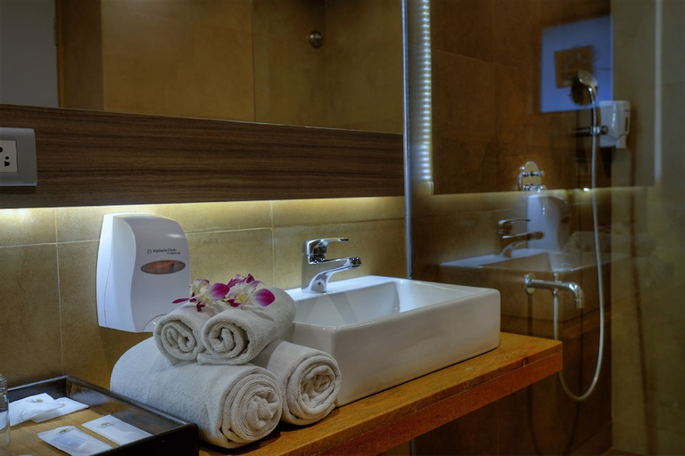 Bathroom 4, TreeHouse Neptune, North Goa