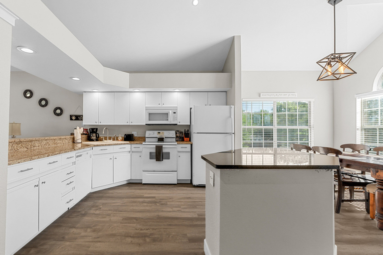 Private kitchen 2, Mb1-6 Elevation Escape 3 Bedroom Condo, Taney