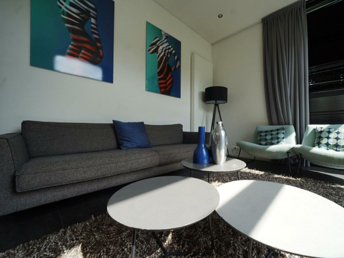 Living area 2, Holiday Home in Halfweg With Terrace, Haarlemmerliede c.a.