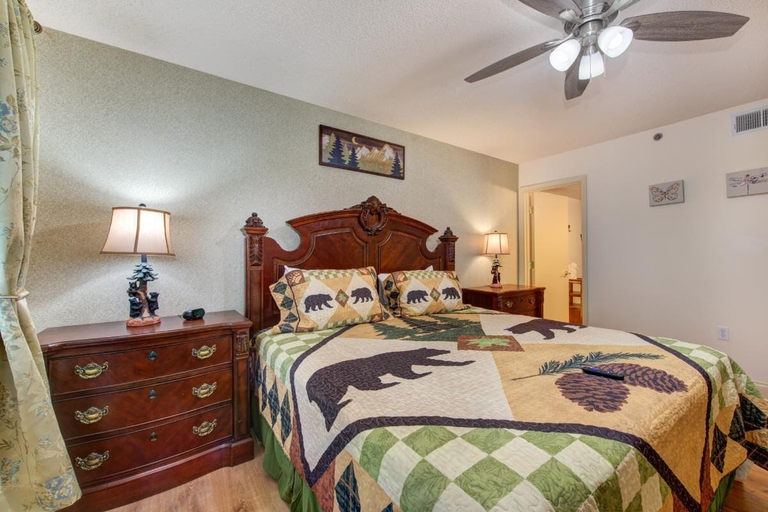 Room 2, Cs Creekside Condo, Sevier
