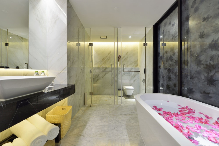 Bathroom 4, Palace Resort Yalong Bay Sanya, Sanya