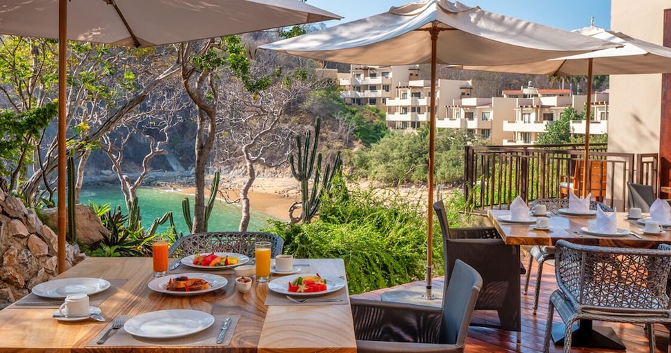 Food & Drinks 5, Celeste Beach Residences Huatulco Curamoria Collection, Dist. Pochutla
