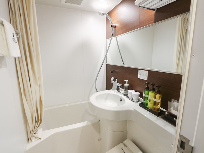 Bathroom 5, HOTEL LiVEMAX Akihabara Kita, Taitō