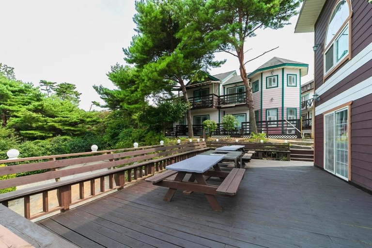 Others 5, Taean Geuttaegeu Pension, Taean