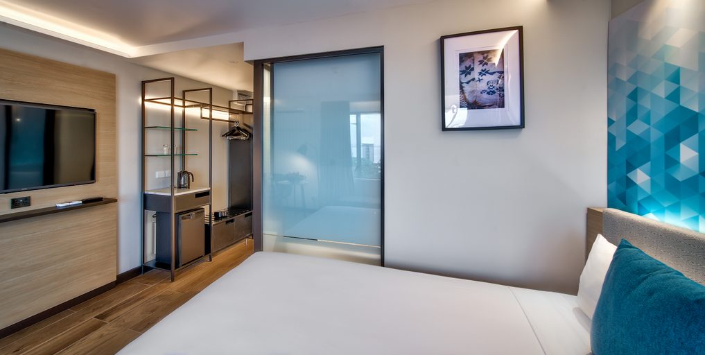 Bedroom 2, Tanoa Plaza Hotel, Rewa