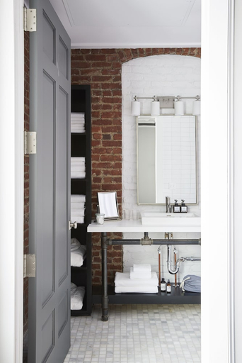 Bathroom 3, The George, Essex