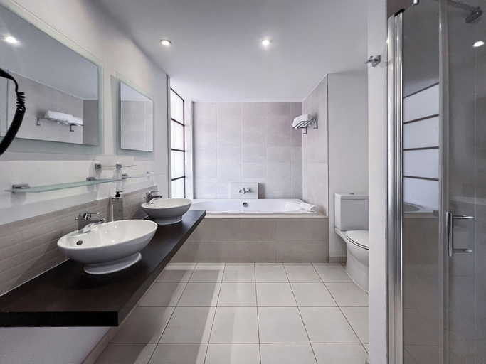 Bathroom 5, Melia Tortuga Beach Resort and Spa