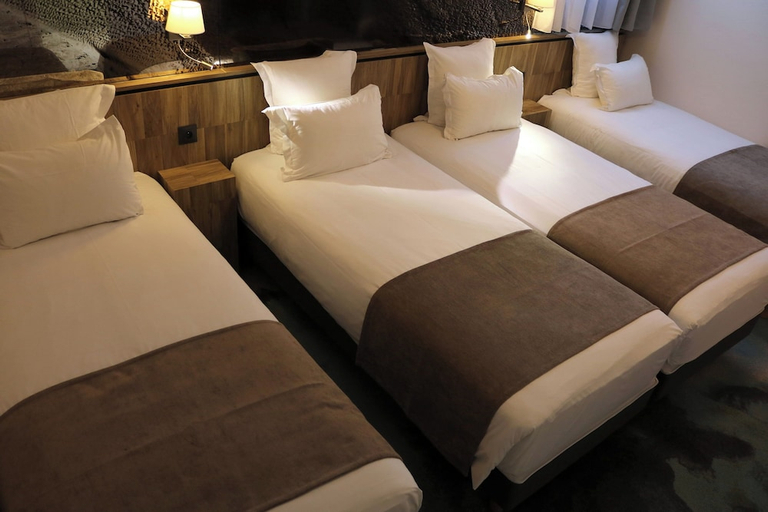 Bedroom 2, Le Saint-Aubert Hotel, Manche