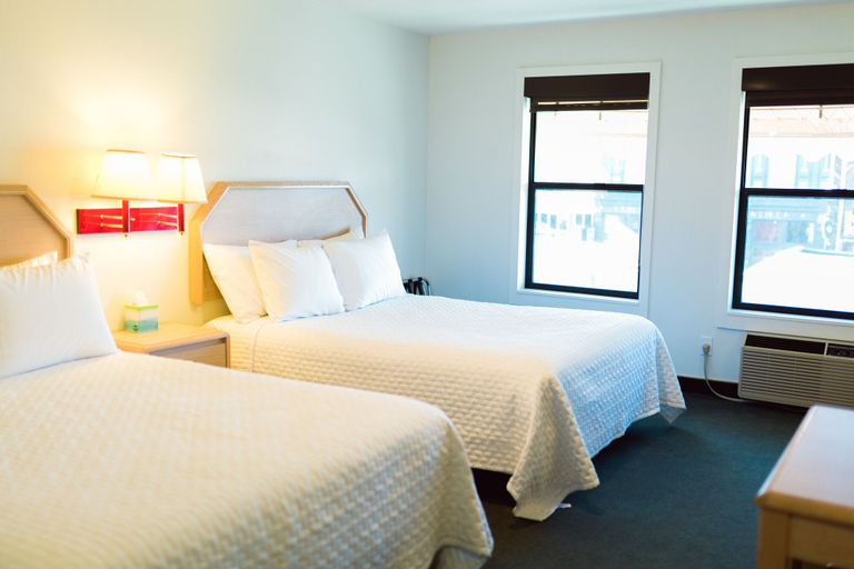 Bedroom 2, Panguitch Inn, Garfield