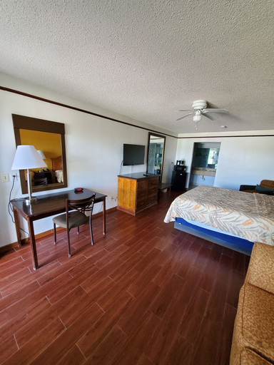 Bedroom 3, Deluxe Inn & Suites, Willacy