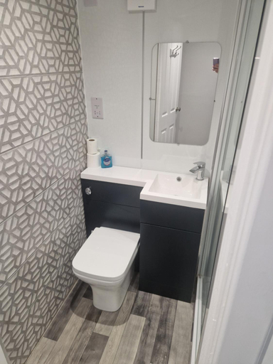 Bathroom 3, The Coastal Inn OUTBUILDING, Fife