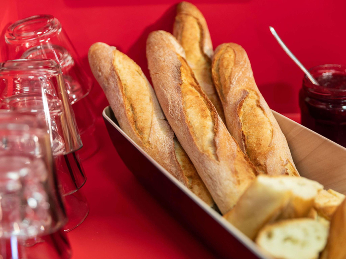 Food & Drinks 5, hotelF1 Igny Massy TGV, renovated, Essonne