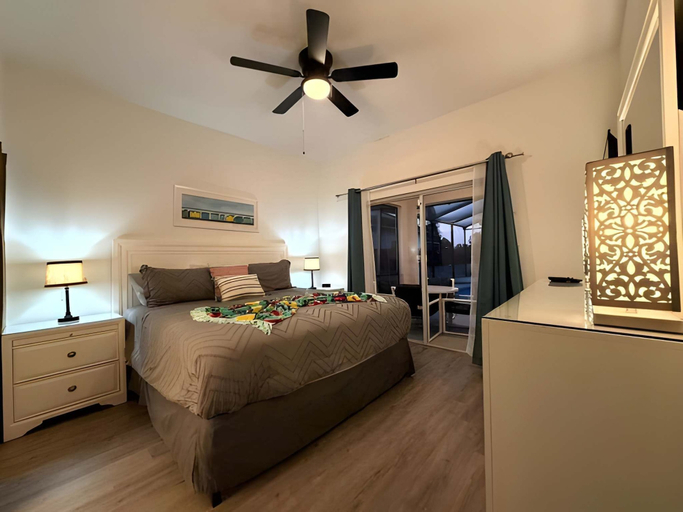 Room 4, Disney Area Home | Pool · Spa · Game Room | 5BR Sleeps 14, Osceola