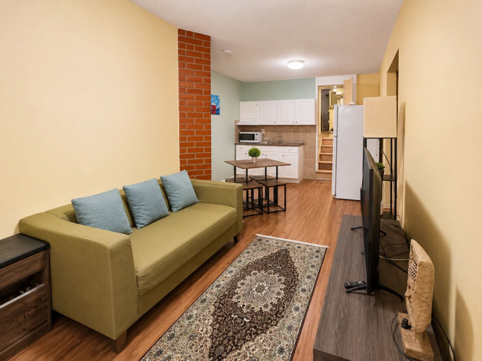 Living area 3, Modern Toronto Suites, Toronto