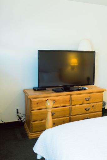 Bedroom 3, Panguitch Inn, Garfield
