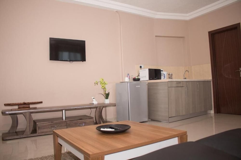 Others 5, Manjaro Suites, Accra