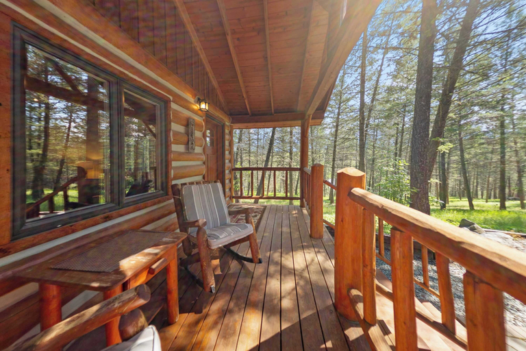 Terrace/patio 3, Moose Hollow Studio Cabin, Lincoln