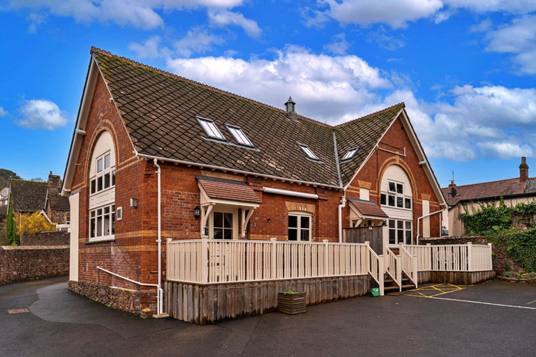 Primary image