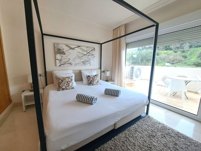 Bedroom 2, Aloha Hill Club Golf and Spa, Málaga