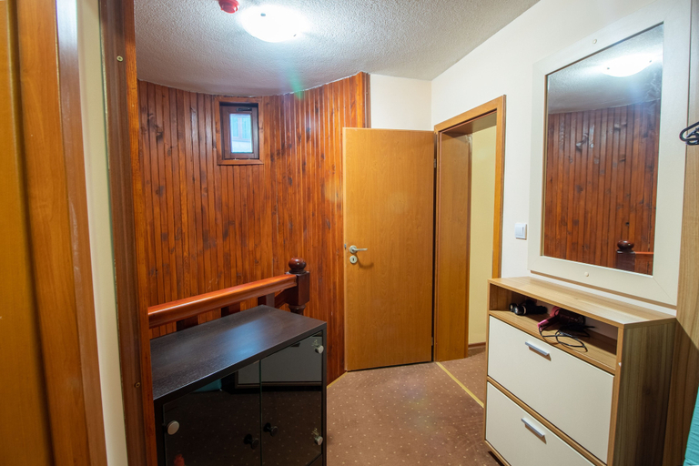 Others 5, 2 Bedroom, 2 Showeroom Villa Suitable for a Family Skication and Remote Working, Smolyan