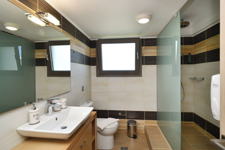 Bathroom 4, Villa Breeze, Crete