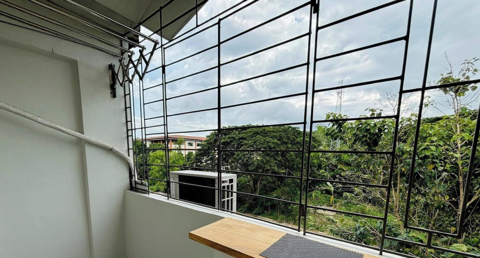 Balcony 4, Cozy Pet-friendly Studio Condo in Cagayan de Oro, Cagayan de Oro City