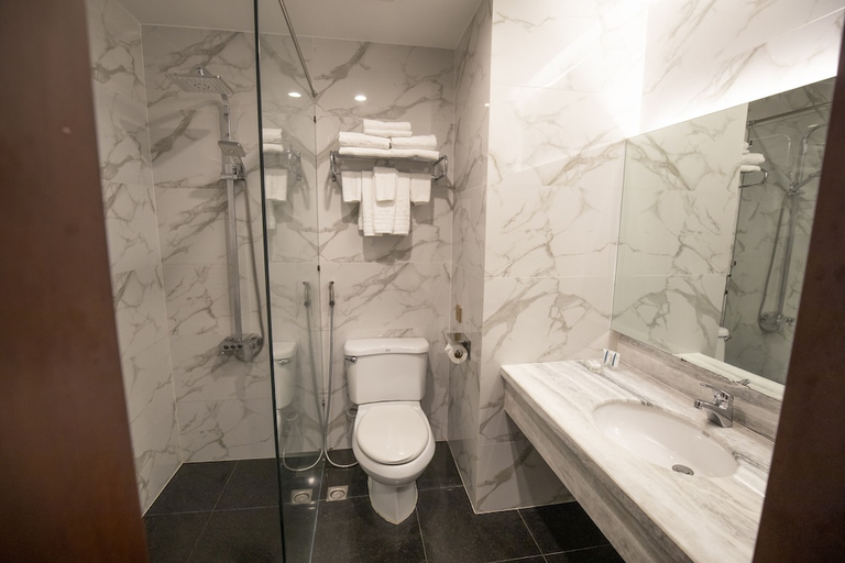 Bathroom 5, Saigon Quynhon, Qui Nhơn