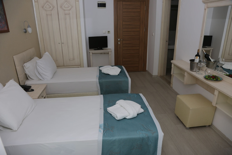 Bedroom 3, Geo Beach Hotel Marmaris, Marmaris