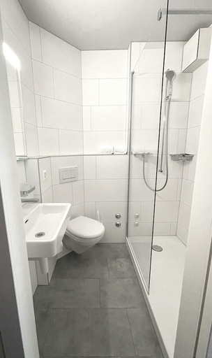 Bathroom 4, Hotel Merkur Interlaken, Interlaken