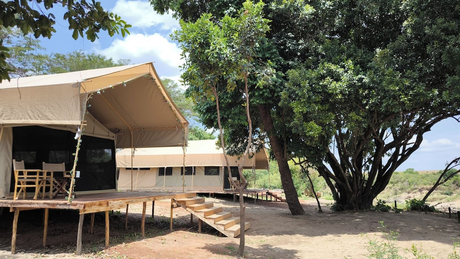 Exterior & Views 2, Julia's River Camp, Narok West