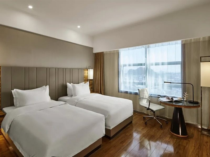 Bedroom 2, Borrman Hotel (Guilin Liangjiang Sihu, Xiangshan P, Guilin