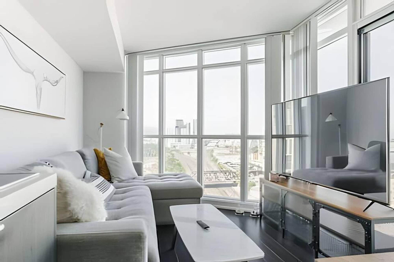 Living area 5, King West Place, Toronto