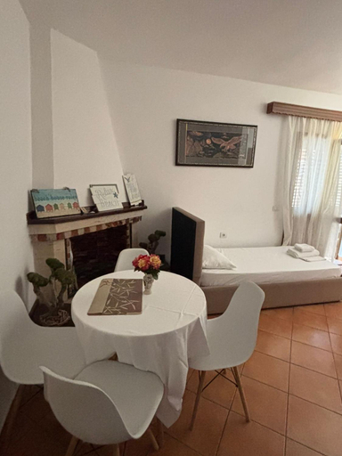 Others 4, Arlind's Apartaments, Vlorës