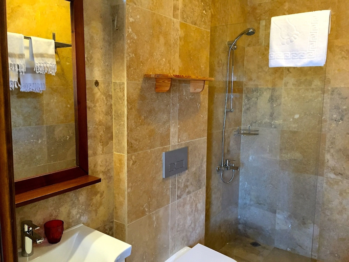 Bathroom 5, Kozluhan, Ayvacık