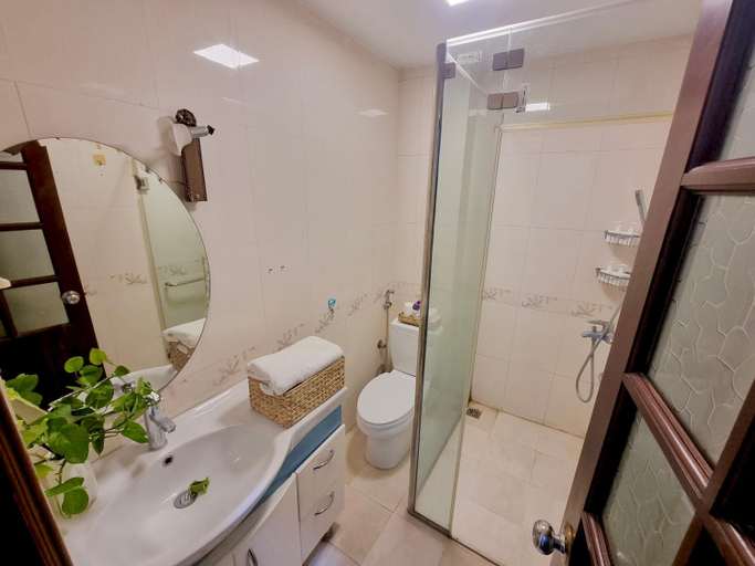 Bathroom 5, LushStay Hanoi Train Station, Hoàn Kiếm