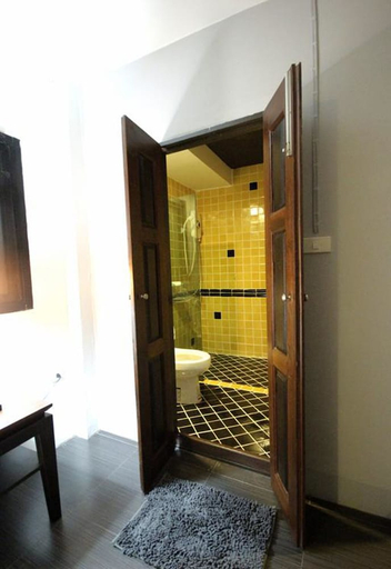 Bathroom 3, Baan Kieng Guest House Lampang, Muang Lampang